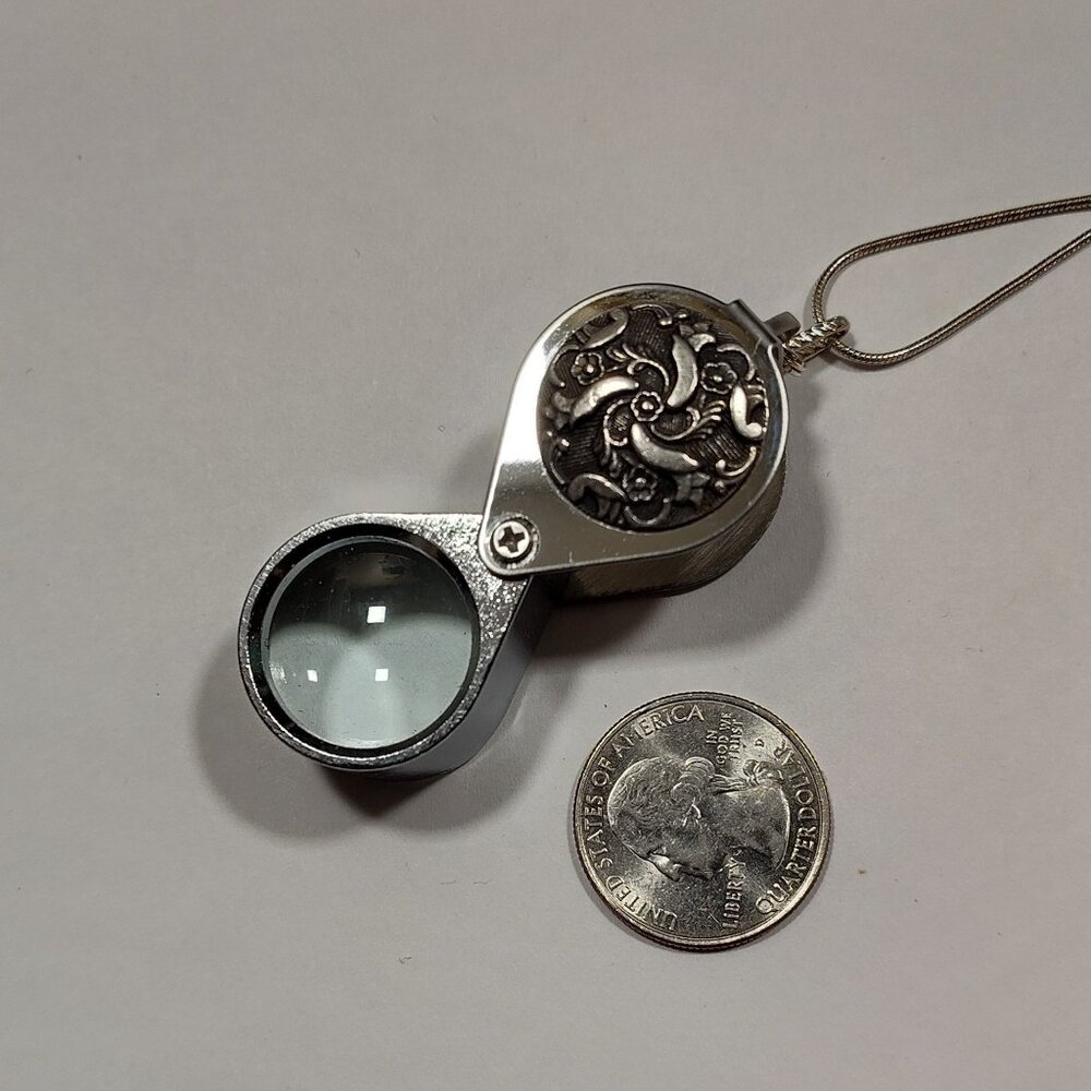 Magnifying Glass Oxidized Silver Floral Ornate Pendant Necklace 20x